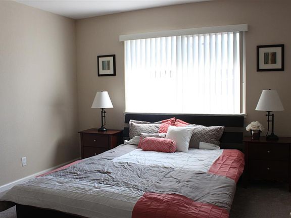 5th image of 1722 Barberry Ln