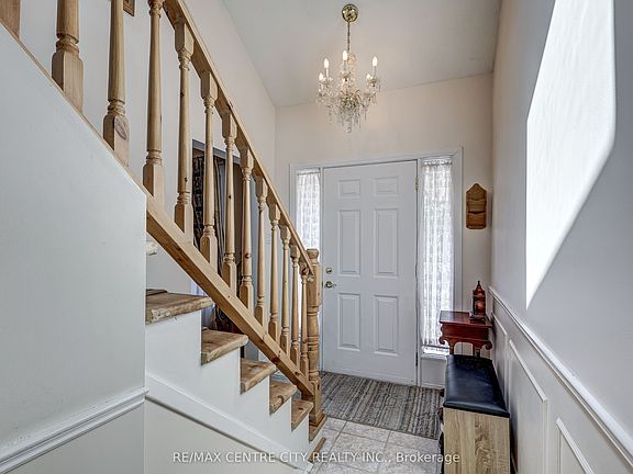 5th image of 48 Clarendon Cres