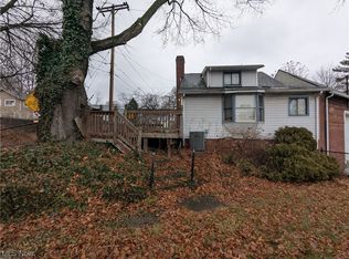 1519 Lake Rd, Lakemore, OH 44312