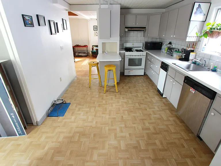 122 Morrison Ave #2 — Photo 6