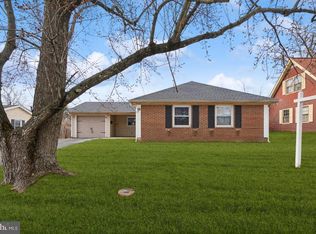 9 Haskell Ln, Willingboro, NJ 08046