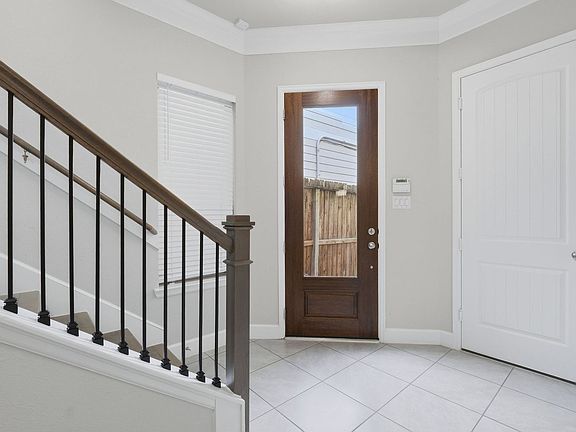 5th image of 6011 Truro St Unit B