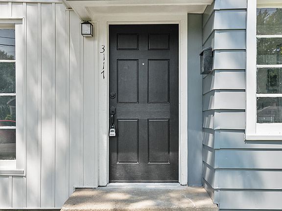 5th image of 3117 Stratford Dr SW