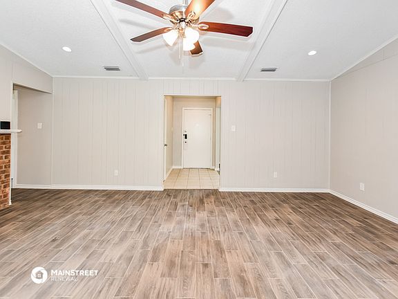 5th image of 2923 Portsmouth Dr