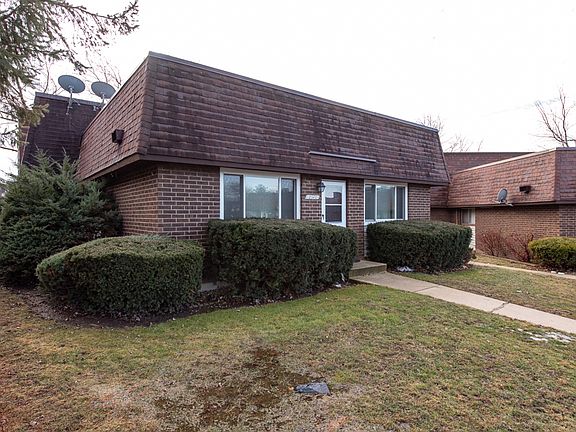 2nd image of 2510 Berkshire Ct #1