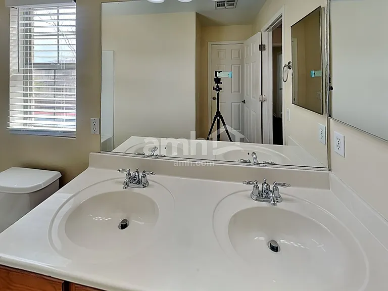 136 Palatial Pines Ave — Photo 17