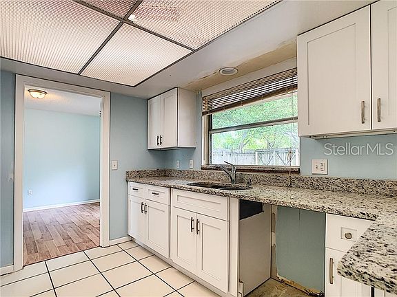 4th image of 122 Park Ave