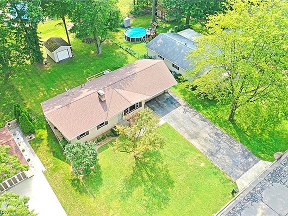 4th image of 605 Cedar Dr