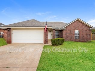 498 Timberidge Rd, Harrah, OK 73045