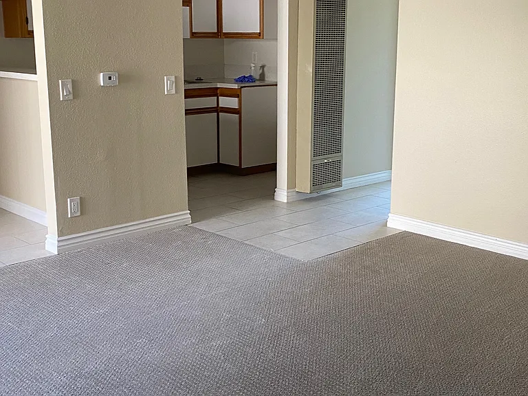 555 Redondo Ave — Photo 7