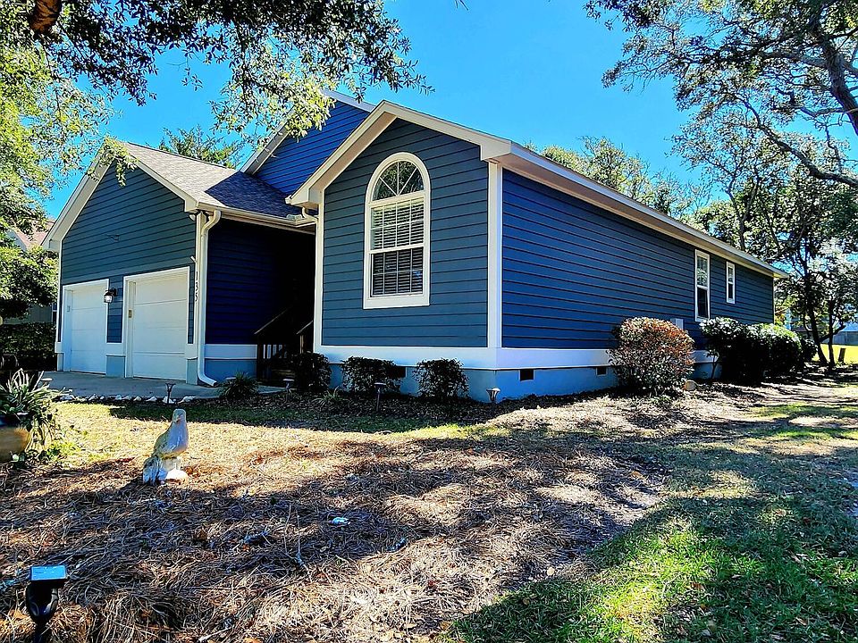 1st image of 135 Fairway Drive