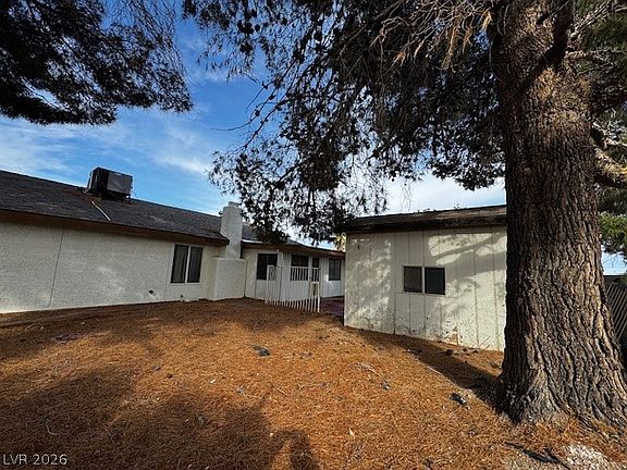 3rd image of 1126 Azul Way