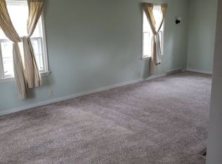 211 1st St NW, Faribault, MN 55021