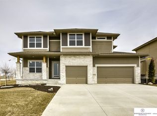 3806 N 190th St, Elkhorn, NE 68022