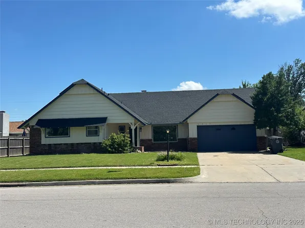 9012 E 37th St, Tulsa, OK 74145