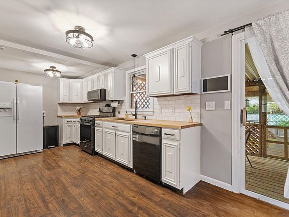 5th image of 44 Lower Westfield Rd