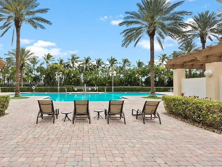1745 E Hallandale Beach Blvd #2005W — Photo 16