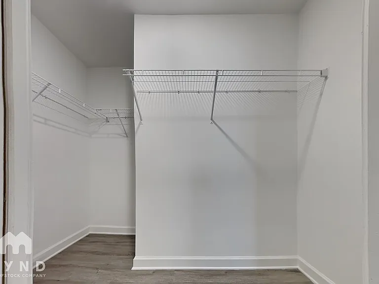 733 Hillside St — Photo 10