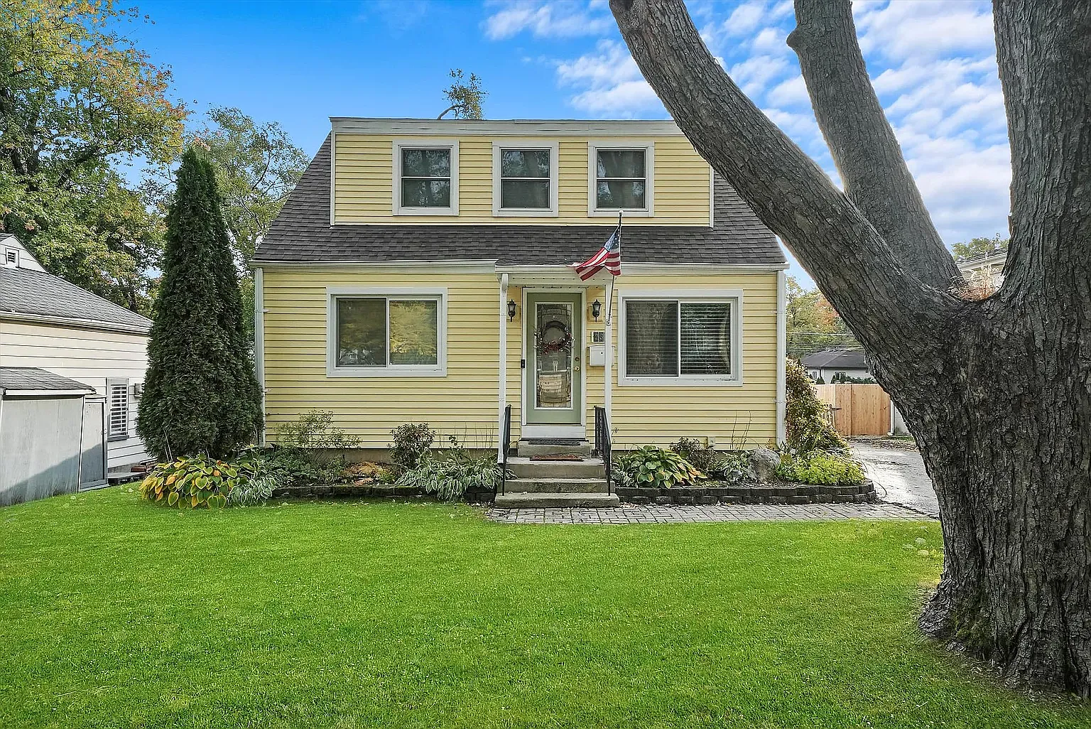 235 N Warwick Ave photo 1