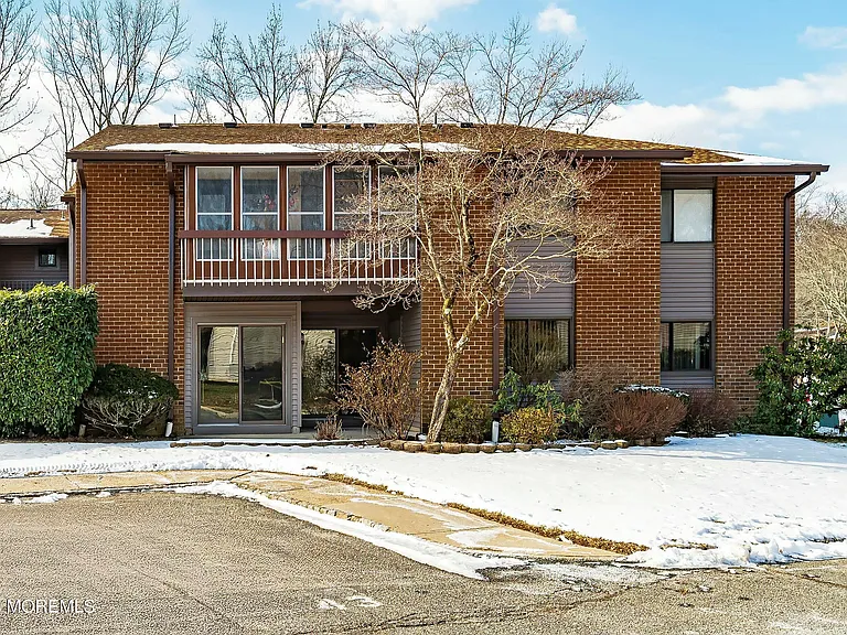 43 Eastport Ct — Photo 19