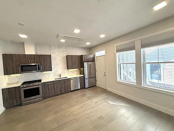 2nd image of 24 Rush St #D