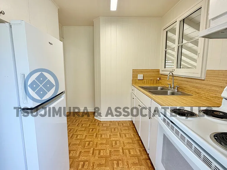 3911 Maunaloa Ave — Photo 11