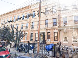 30-17 42nd St #1L, Astoria, NY 11103