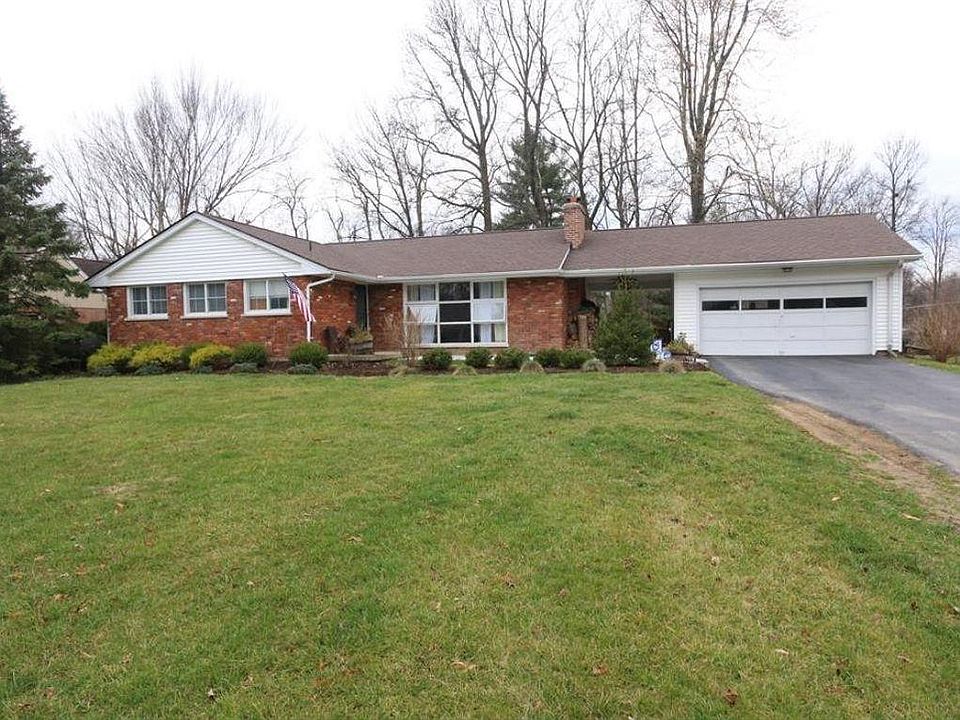 1st image of 319 Hilltop Ln
