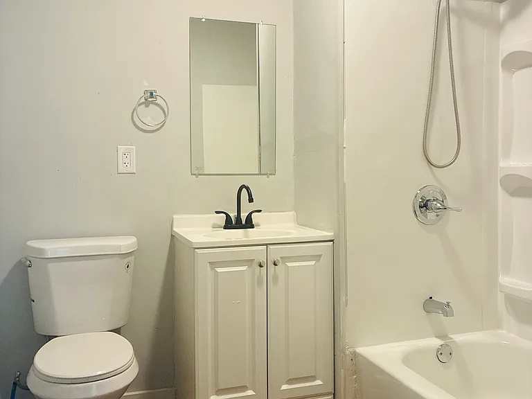 604 Park Ave — Photo 11
