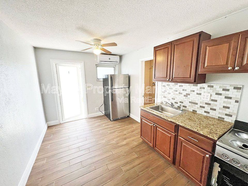 1st image of 60 NW 39th St #7