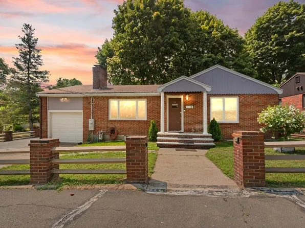 24 Taylor Rd, Lynn, MA 01904