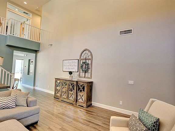 4th image of 41241 N Iron Horse Way