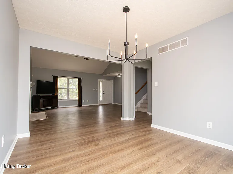 6702 Shallow Rock Dr — Photo 15