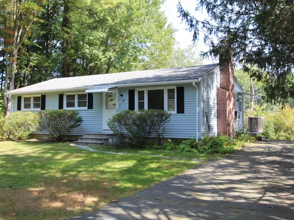 28 Fernwood Drive, Simsbury, CT 06070