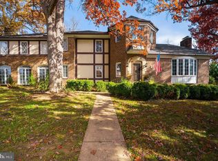 2107 Belle Haven Rd, Alexandria, VA 22307