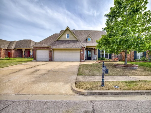 2006 W 120th St S, Jenks, OK 74037