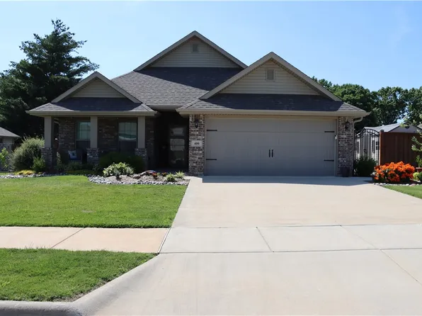400 Fox Cir, Pea Ridge, AR 72751