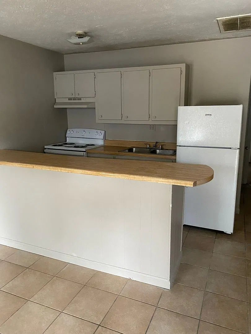 Monthly Paid Rent — Photo 3