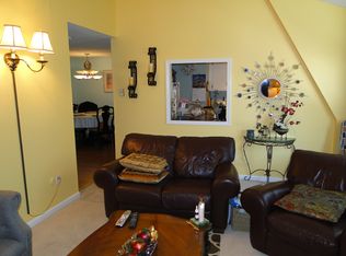 733 W Main St APT F, Hyannis, MA 02601