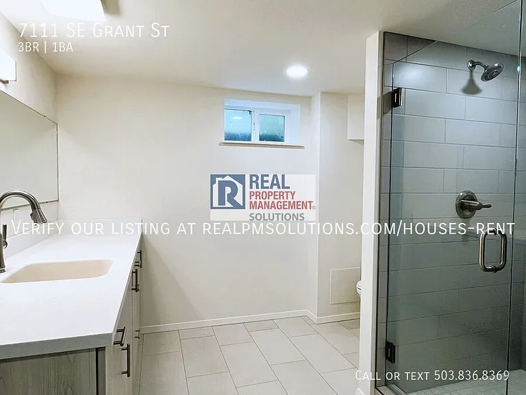 7111 SE Grant St — Photo 49