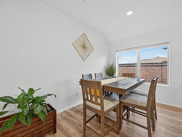 27222 Woodridge Glen Dr — Photo 22