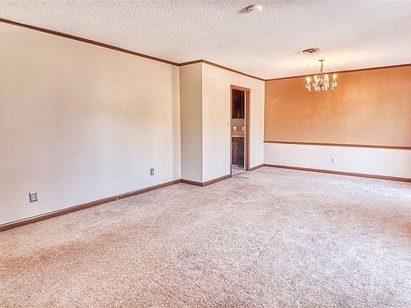 3rd image of 152 Whitfield Dr