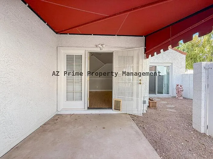 13817 N 42nd St — Photo 16