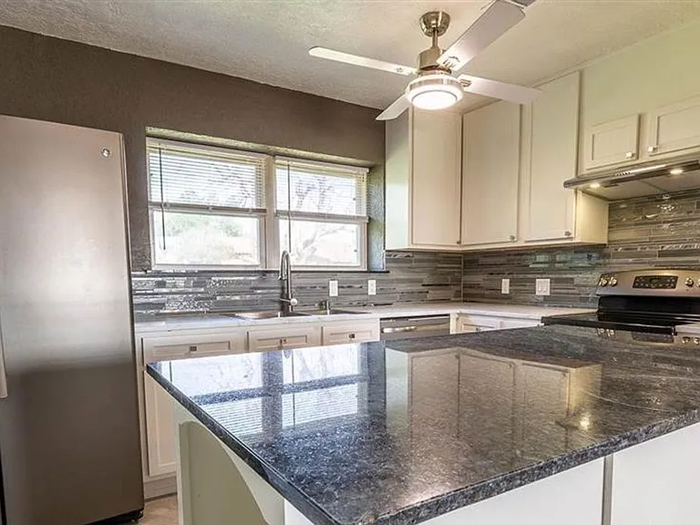 4724 NW Ridgecrest Dr — Photo 9