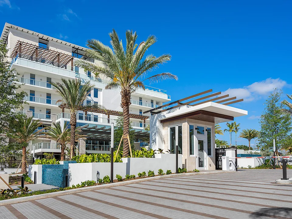 200 SE Mizner Blvd #308