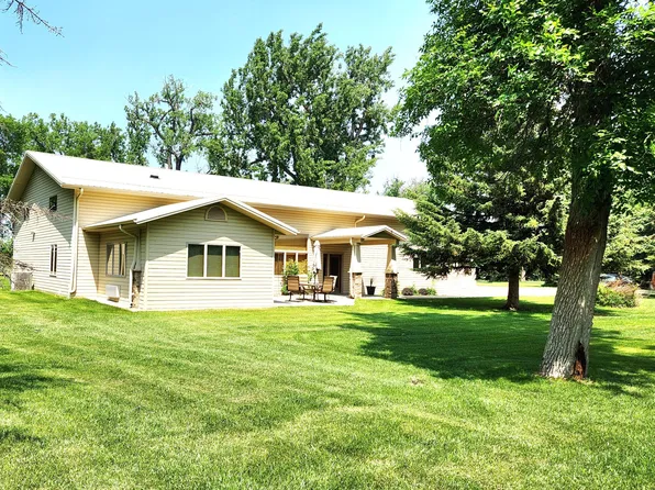 4500 Thornburg Dr, Bismarck, ND 58504