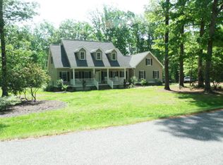 895 Laurel Point Rd, Lancaster, VA 22503