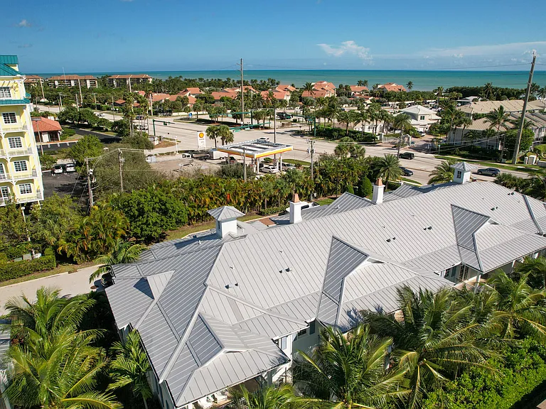 144 Ocean Breeze Dr — Photo 6