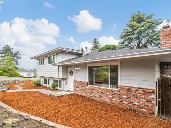 16001 NE Morris Ct, Portland, OR 97230