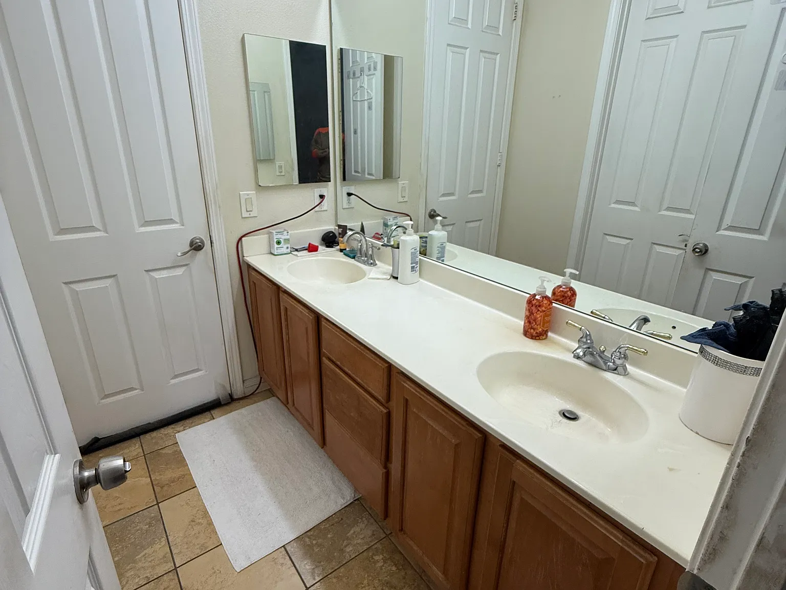 1 bed, $1,050 — Photo 2